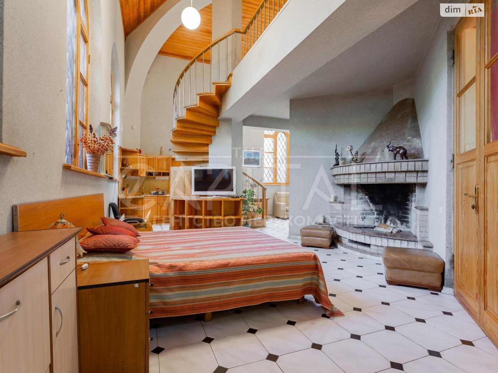 двухэтажный дом с гаражом, 828.1 кв. м, кирпич. Продажа в Киеве район Поселок Шевченко фото 1 двухэтажный дом с гаражом, 828.1 кв. м, кирпич. Продажа в Киеве район Поселок Шевченко фото 1