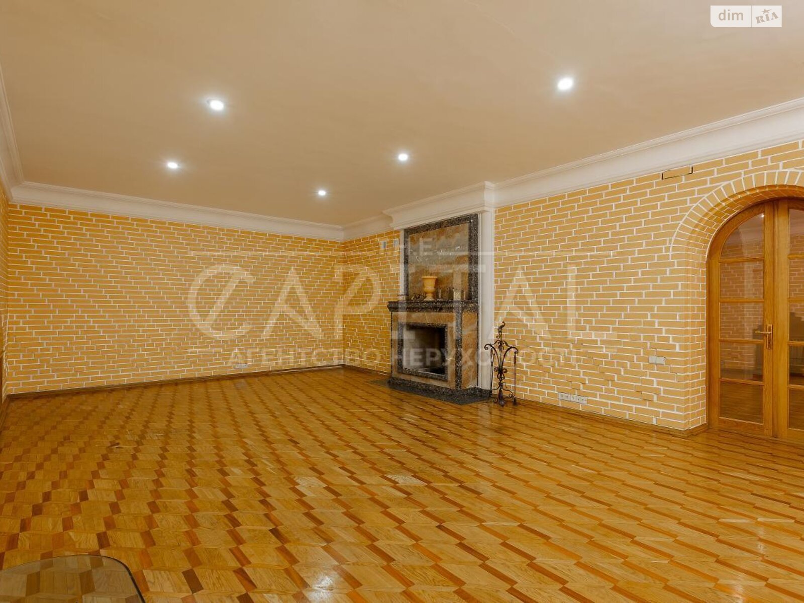 двухэтажный дом с гаражом, 828.1 кв. м, кирпич. Продажа в Киеве район Поселок Шевченко фото 1 двухэтажный дом с гаражом, 828.1 кв. м, кирпич. Продажа в Киеве район Поселок Шевченко фото 1