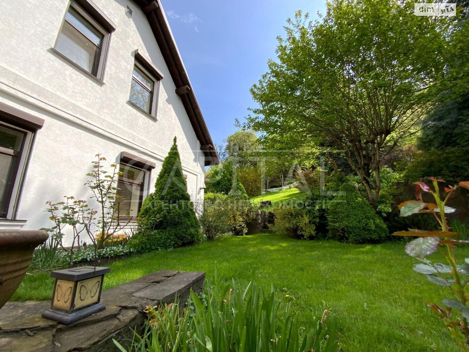 двоповерховий будинок з гаражем, 250 кв. м, цегла. Продаж у Києві фото 1 двоповерховий будинок з гаражем, 250 кв. м, цегла. Продаж у Києві фото 1