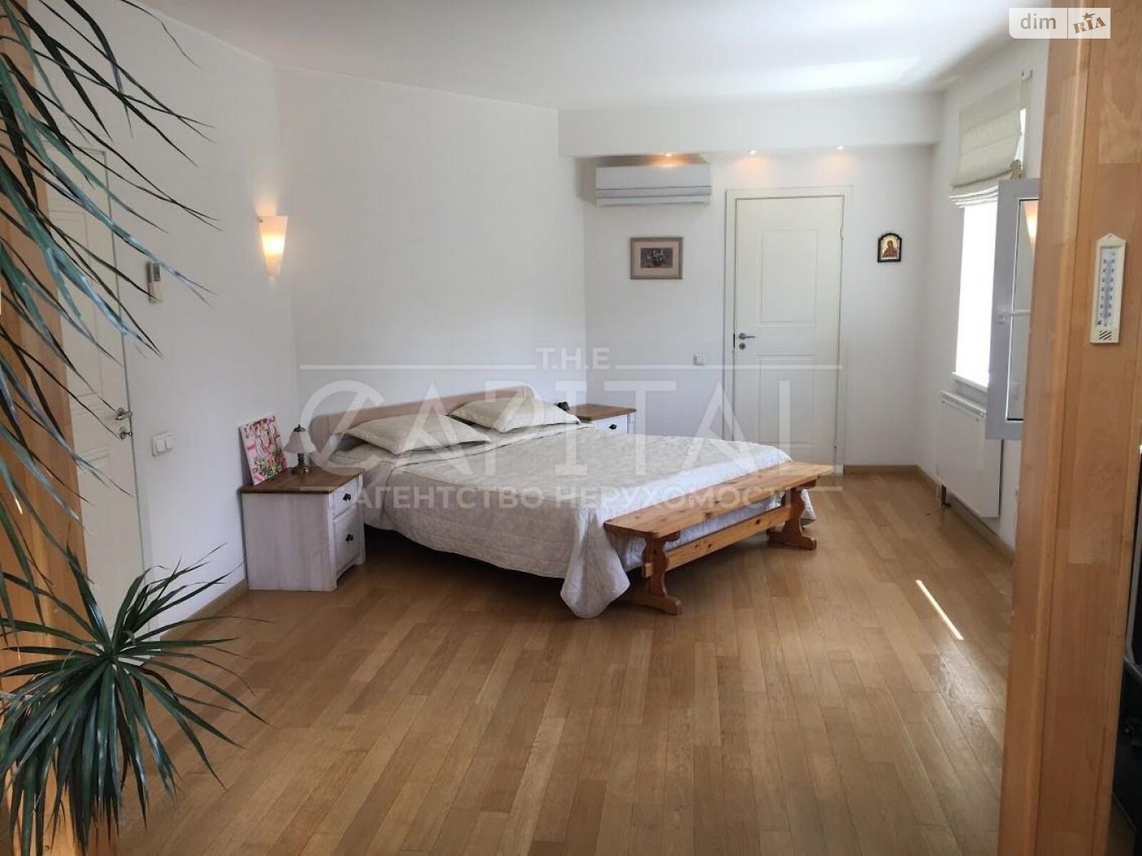двоповерховий будинок з гаражем, 250 кв. м, цегла. Продаж у Києві фото 1 двоповерховий будинок з гаражем, 250 кв. м, цегла. Продаж у Києві фото 1