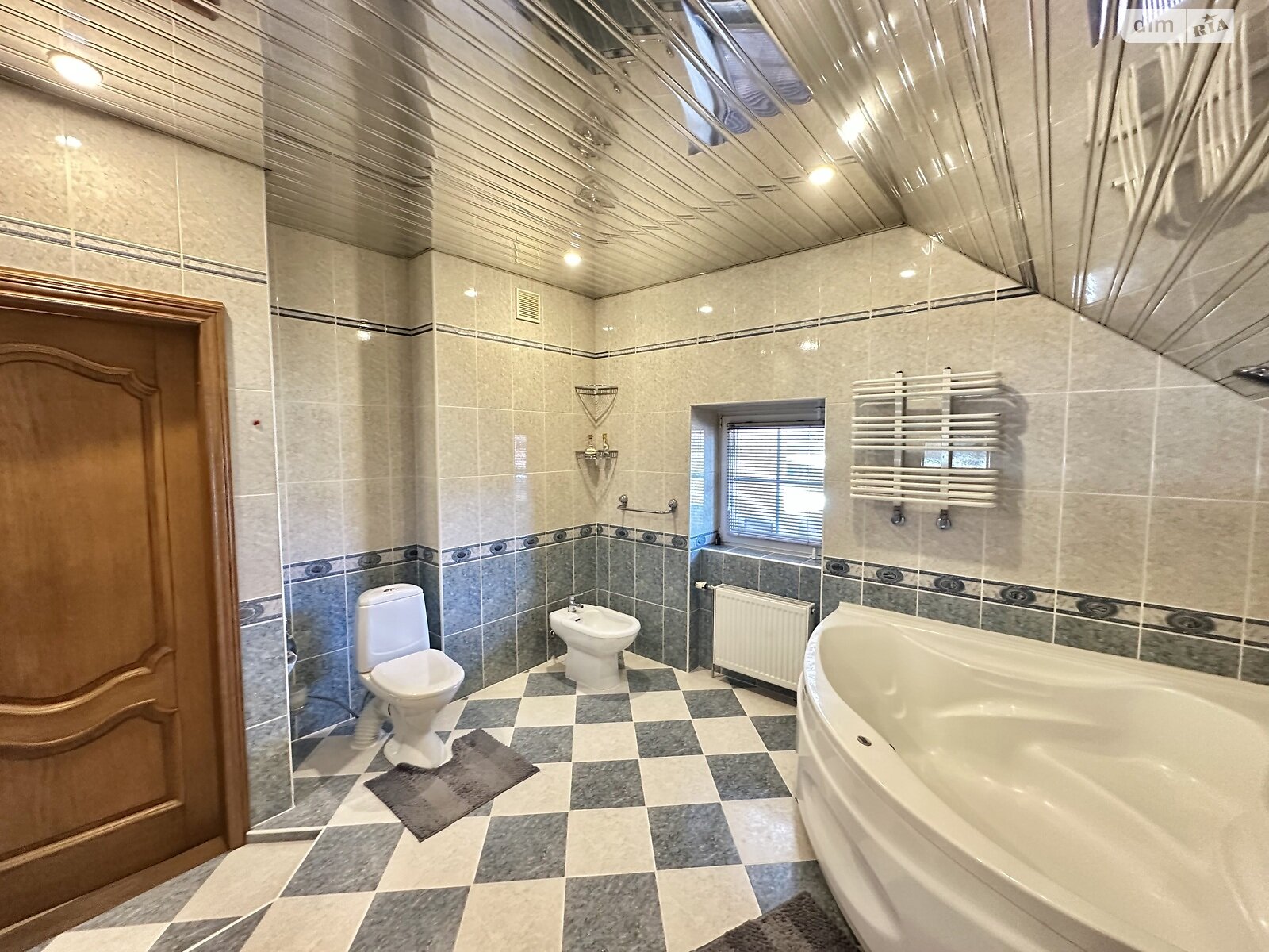 двоповерховий будинок з балконом, 239.7 кв. м, цегла. Продаж в Києві, район Пуща-Водиця фото 1 двоповерховий будинок з балконом, 239.7 кв. м, цегла. Продаж в Києві, район Пуща-Водиця фото 1