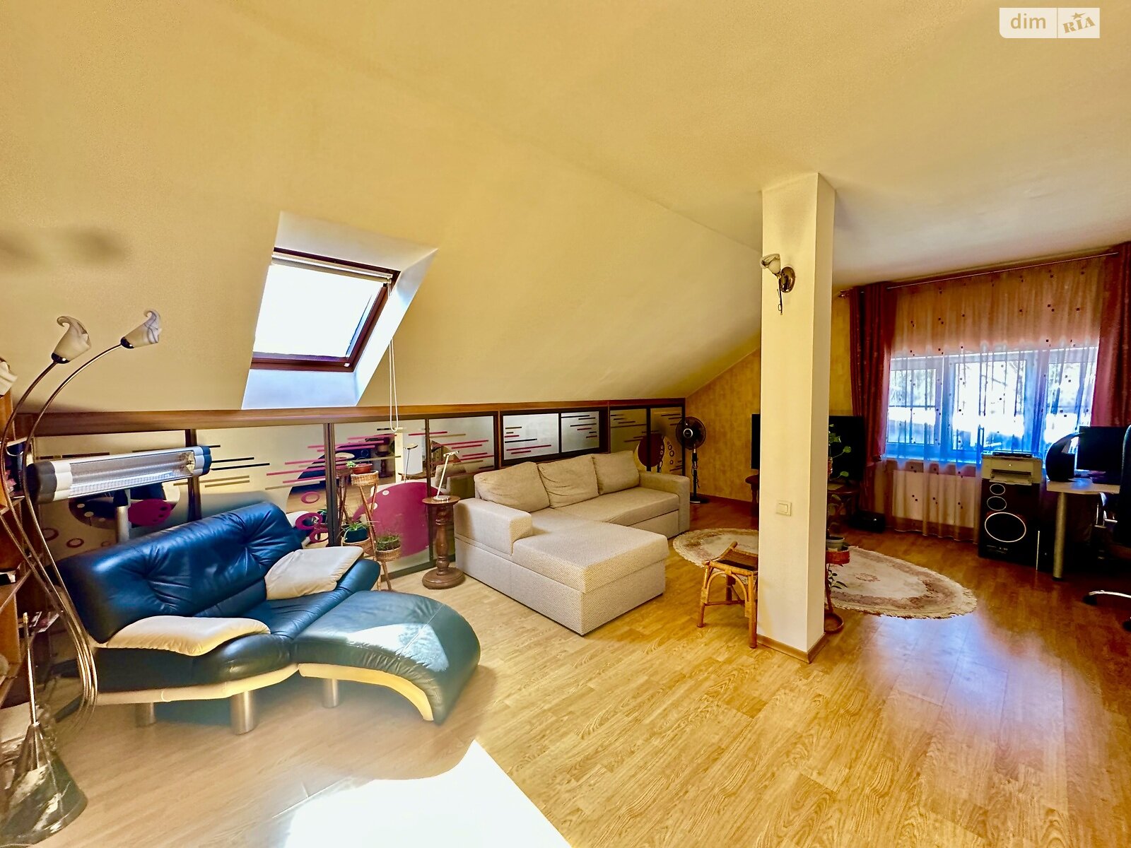 двоповерховий будинок з балконом, 239.7 кв. м, цегла. Продаж в Києві, район Пуща-Водиця фото 1 двоповерховий будинок з балконом, 239.7 кв. м, цегла. Продаж в Києві, район Пуща-Водиця фото 1