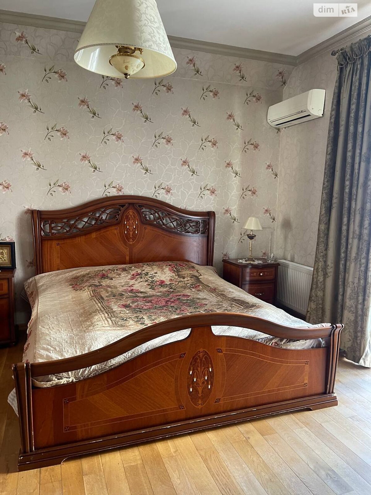 трехэтажный дом, 289 кв. м, кирпич. Продажа в Киеве район Осокорки фото 1