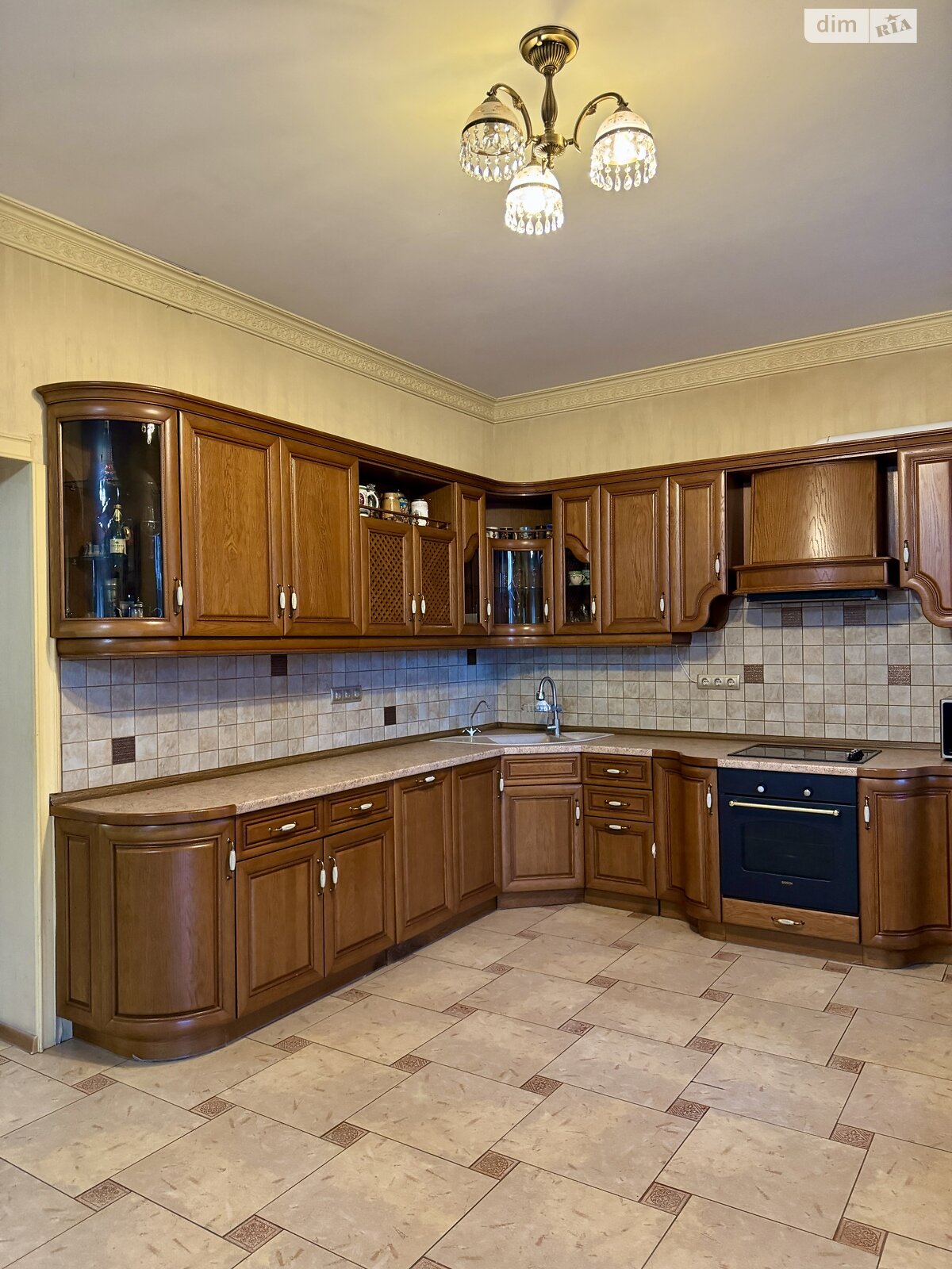 трехэтажный дом с отоплением, 299 кв. м, кирпич. Продажа в Киеве район Русановка фото 1