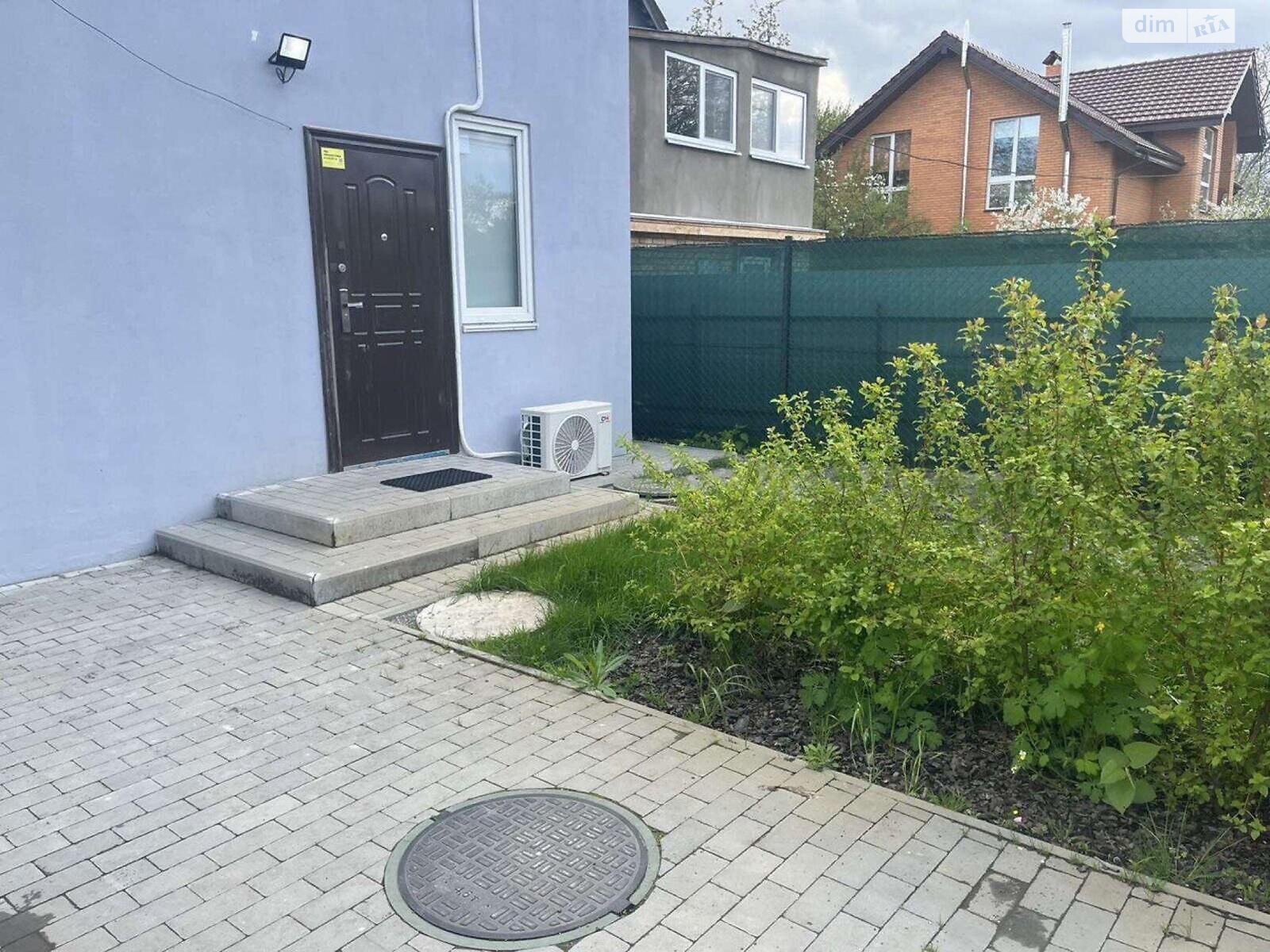 двоповерховий будинок, 82 кв. м, кирпич. Продаж в Києві, район Русанівські Сади фото 1 двоповерховий будинок, 82 кв. м, кирпич. Продаж в Києві, район Русанівські Сади фото 1