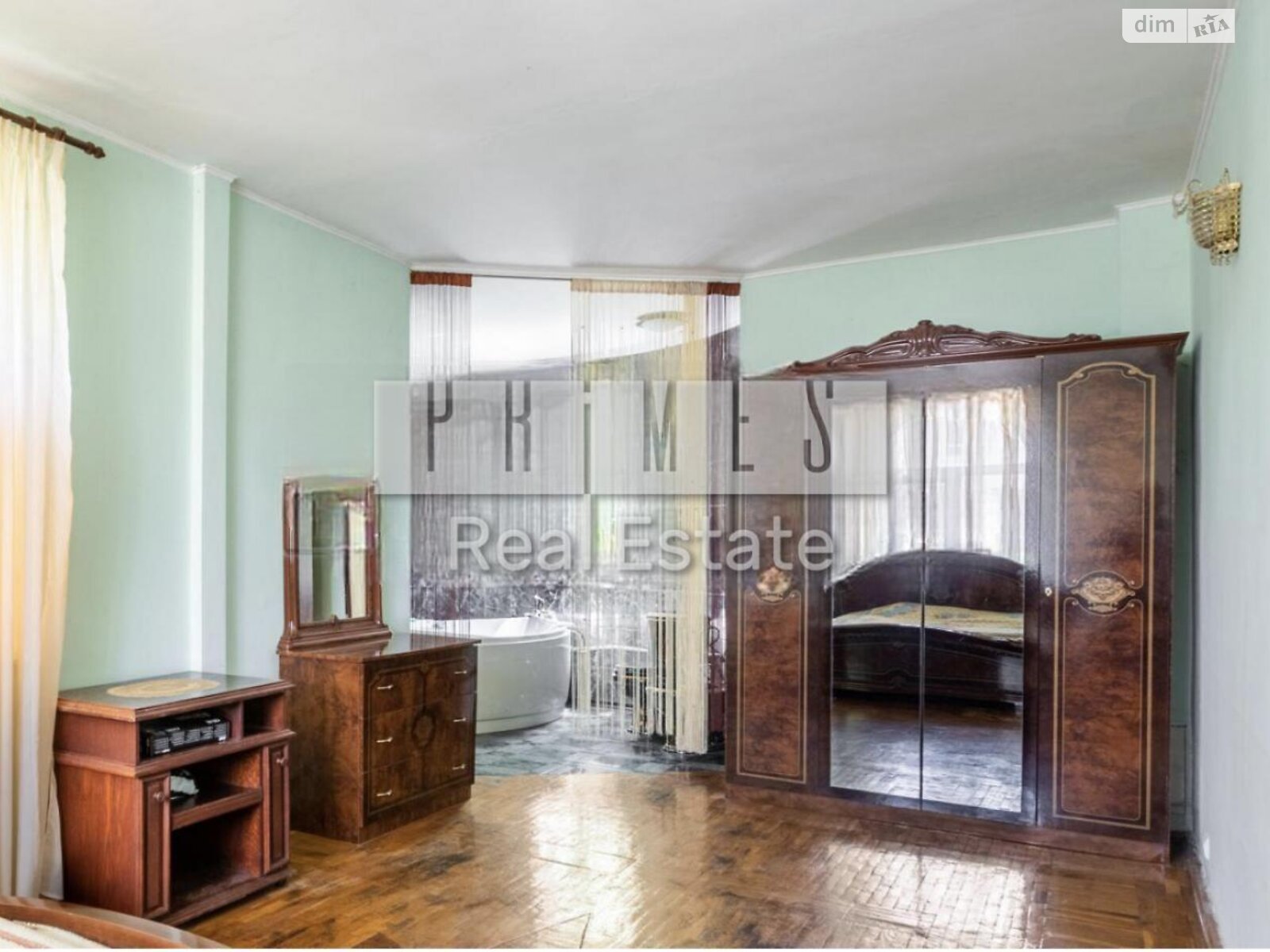 триповерховий будинок з гаражем, 236.5 кв. м, цегла. Продаж в Києві, район Русанівські Сади фото 1 триповерховий будинок з гаражем, 236.5 кв. м, цегла. Продаж в Києві, район Русанівські Сади фото 1