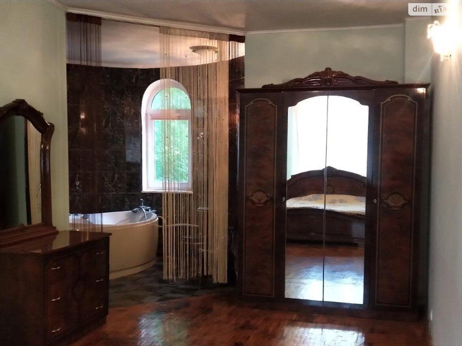 трехэтажный дом, 237 кв. м, кирпич. Продажа в Киеве район Русановские Сады фото 1