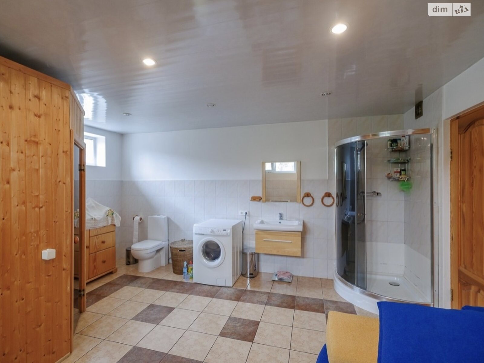 трехэтажный дом с гаражом, 215 кв. м, кирпич. Продажа в Киеве район Русановские Сады фото 1 трехэтажный дом с гаражом, 215 кв. м, кирпич. Продажа в Киеве район Русановские Сады фото 1