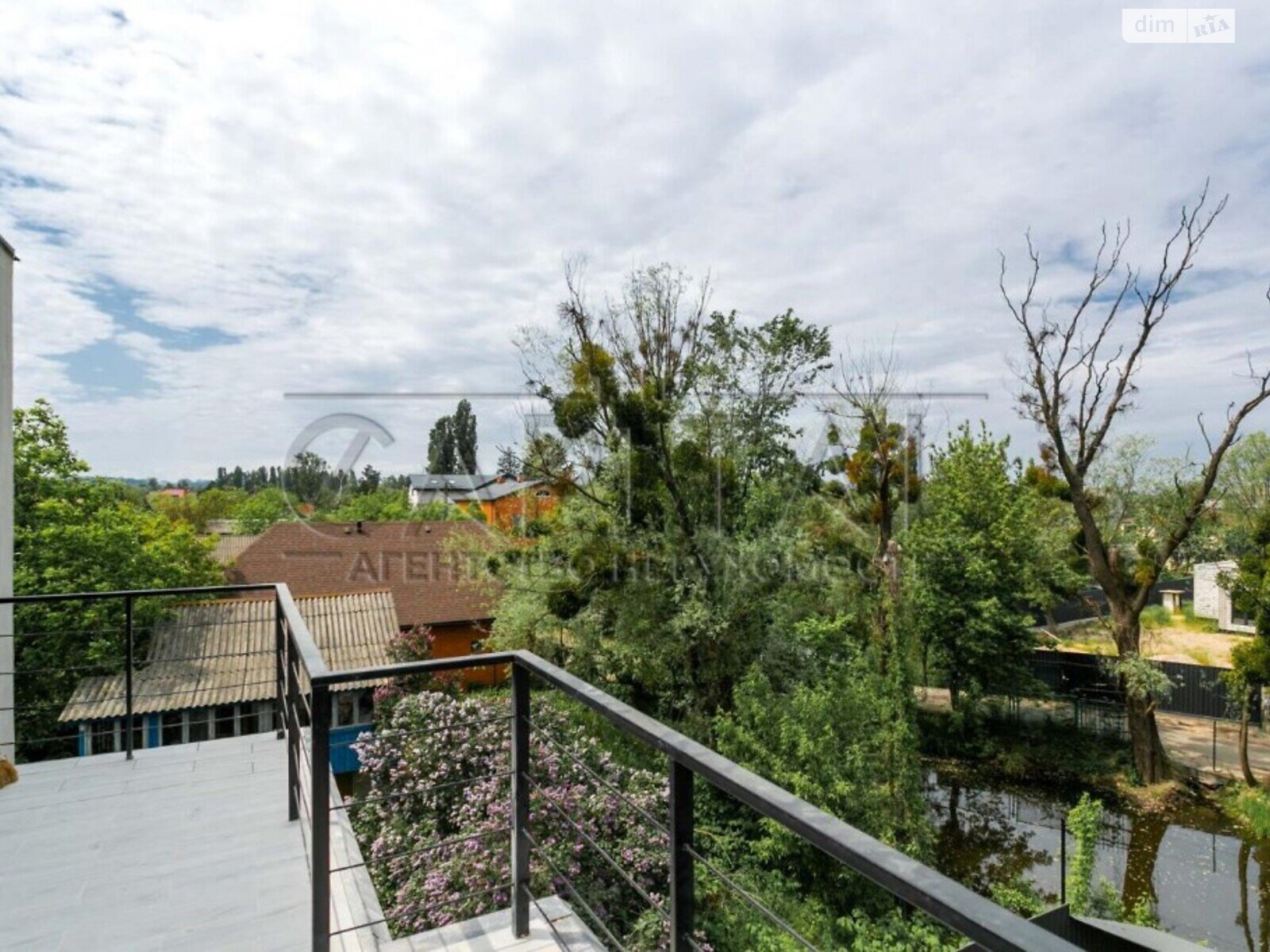триповерховий будинок, 142 кв. м, цегла. Продаж в Києві, район Русанівські Сади фото 1 триповерховий будинок, 142 кв. м, цегла. Продаж в Києві, район Русанівські Сади фото 1