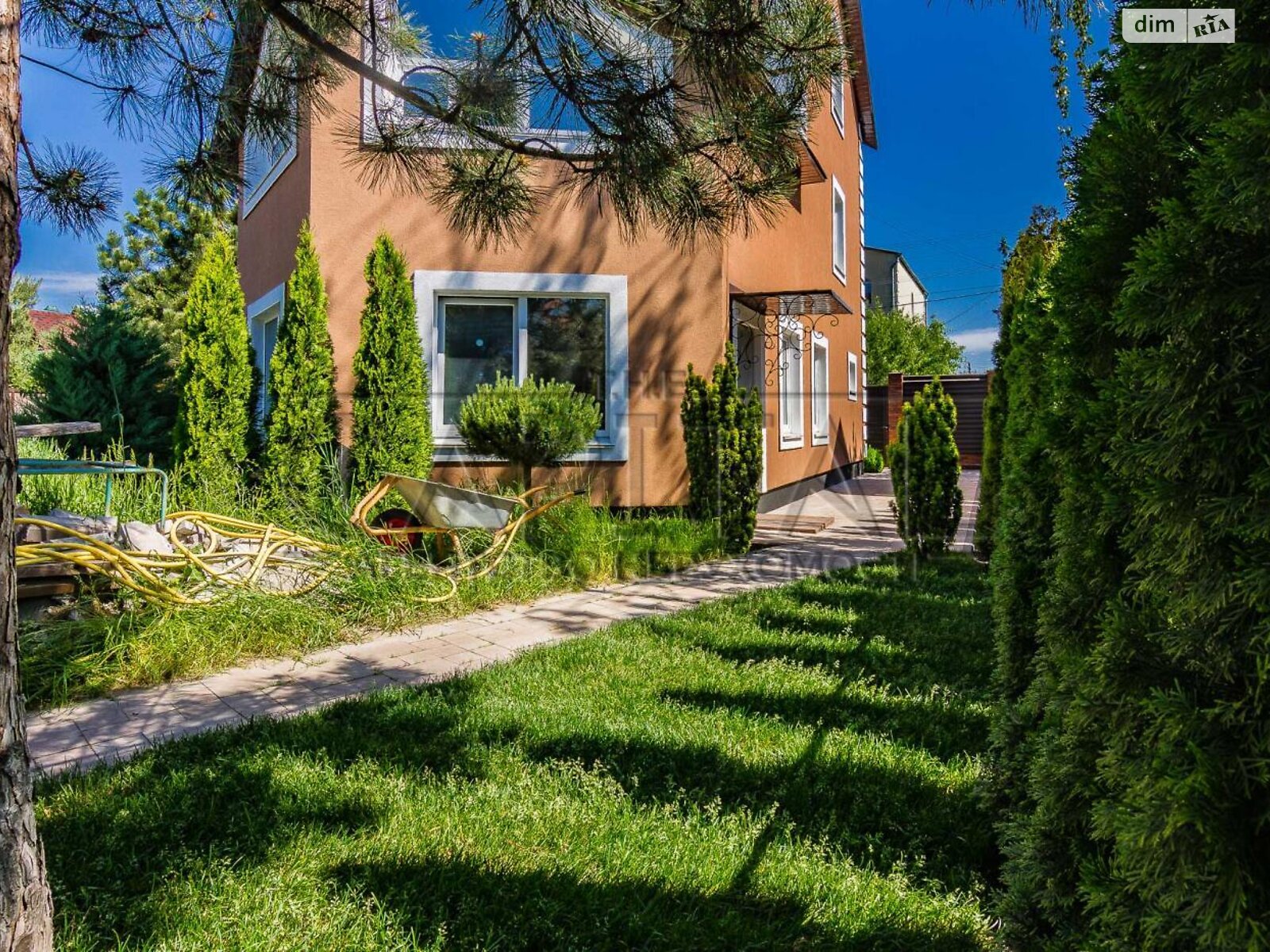 триповерховий будинок бесідка, 130 кв. м, цегла. Продаж у Києві фото 1 триповерховий будинок бесідка, 130 кв. м, цегла. Продаж у Києві фото 1
