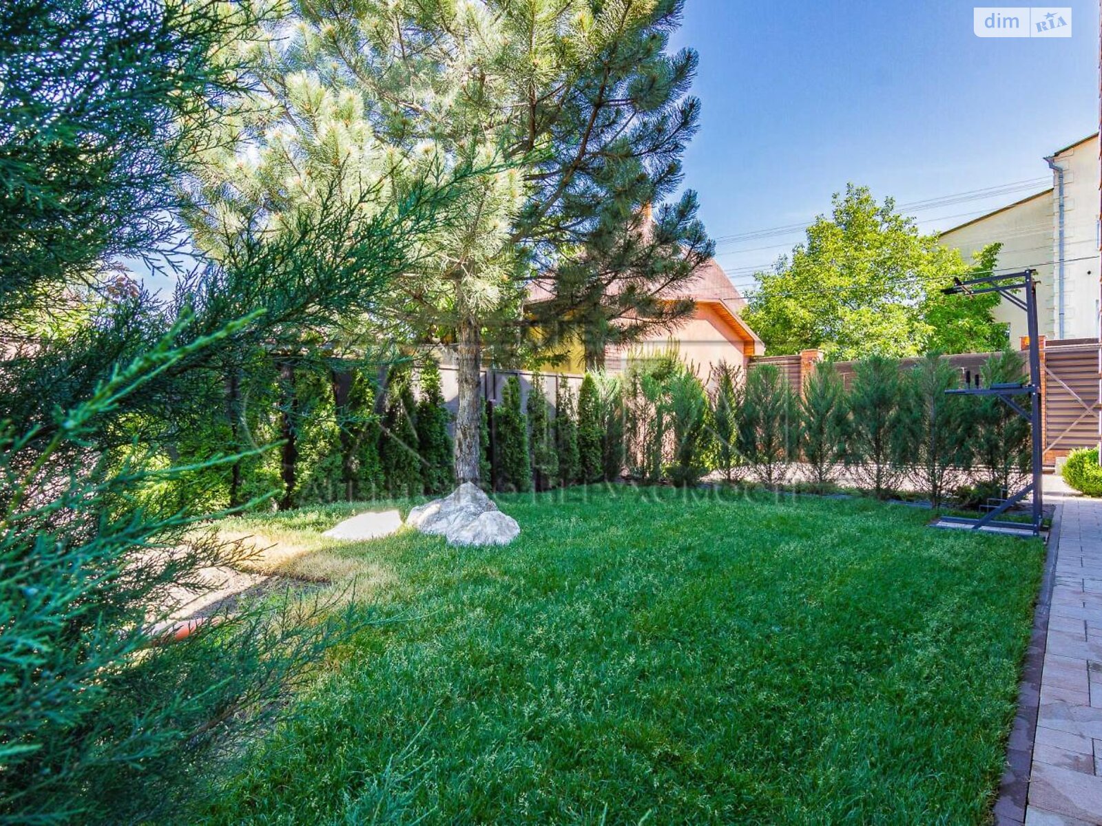 триповерховий будинок бесідка, 130 кв. м, цегла. Продаж у Києві фото 1 триповерховий будинок бесідка, 130 кв. м, цегла. Продаж у Києві фото 1