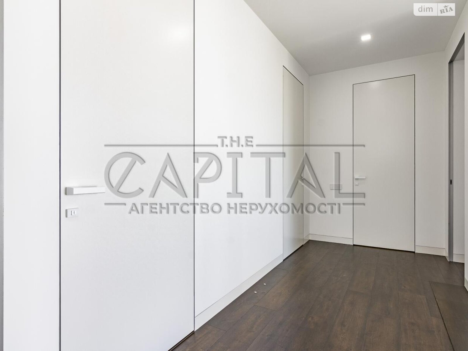 двоповерховий будинок з гаражем, 240 кв. м, цегла. Продаж у Києві фото 1 двоповерховий будинок з гаражем, 240 кв. м, цегла. Продаж у Києві фото 1