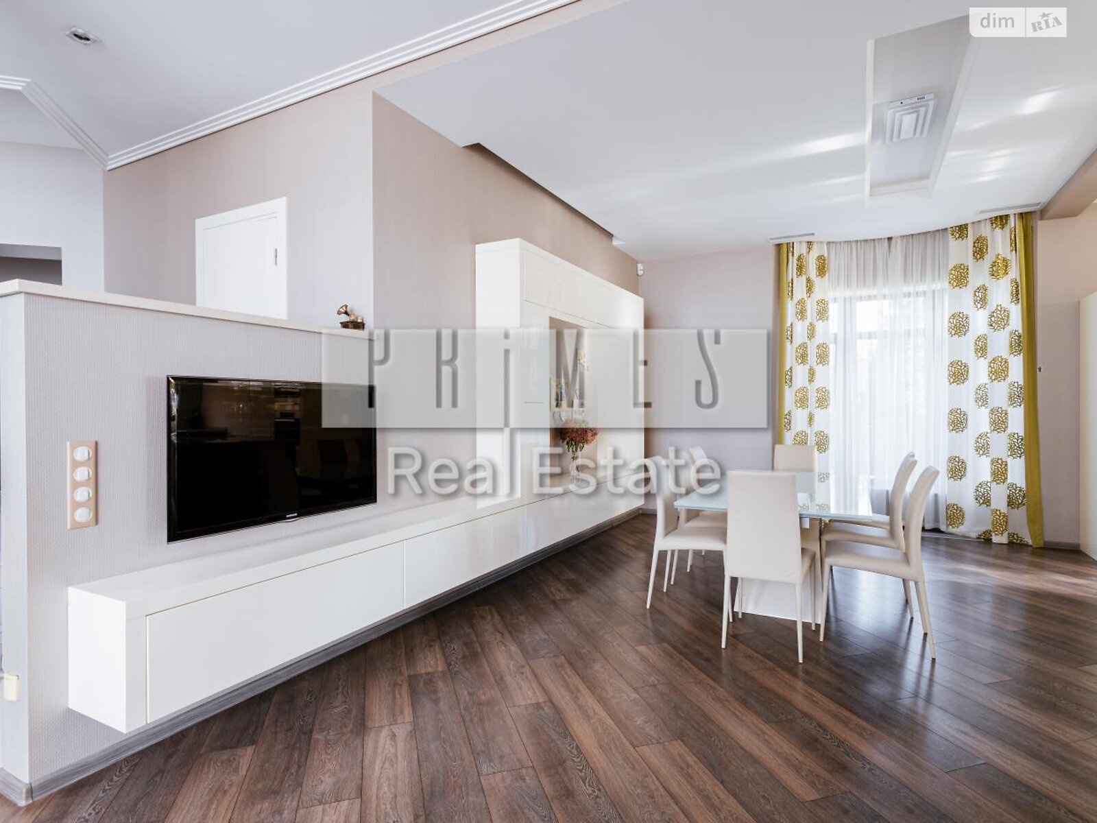 двоповерховий будинок з верандою, 560 кв. м, цегла. Продаж у Києві фото 1 двоповерховий будинок з верандою, 560 кв. м, цегла. Продаж у Києві фото 1