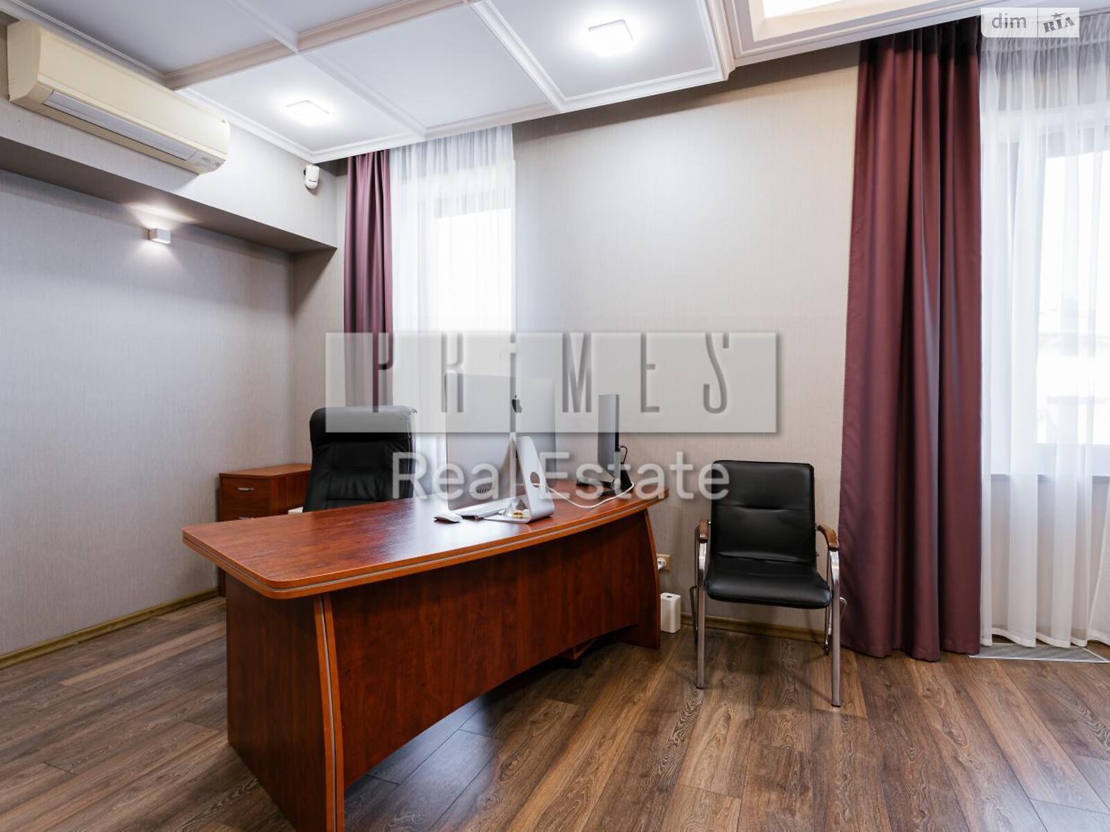 двоповерховий будинок з верандою, 560 кв. м, цегла. Продаж у Києві фото 1 двоповерховий будинок з верандою, 560 кв. м, цегла. Продаж у Києві фото 1