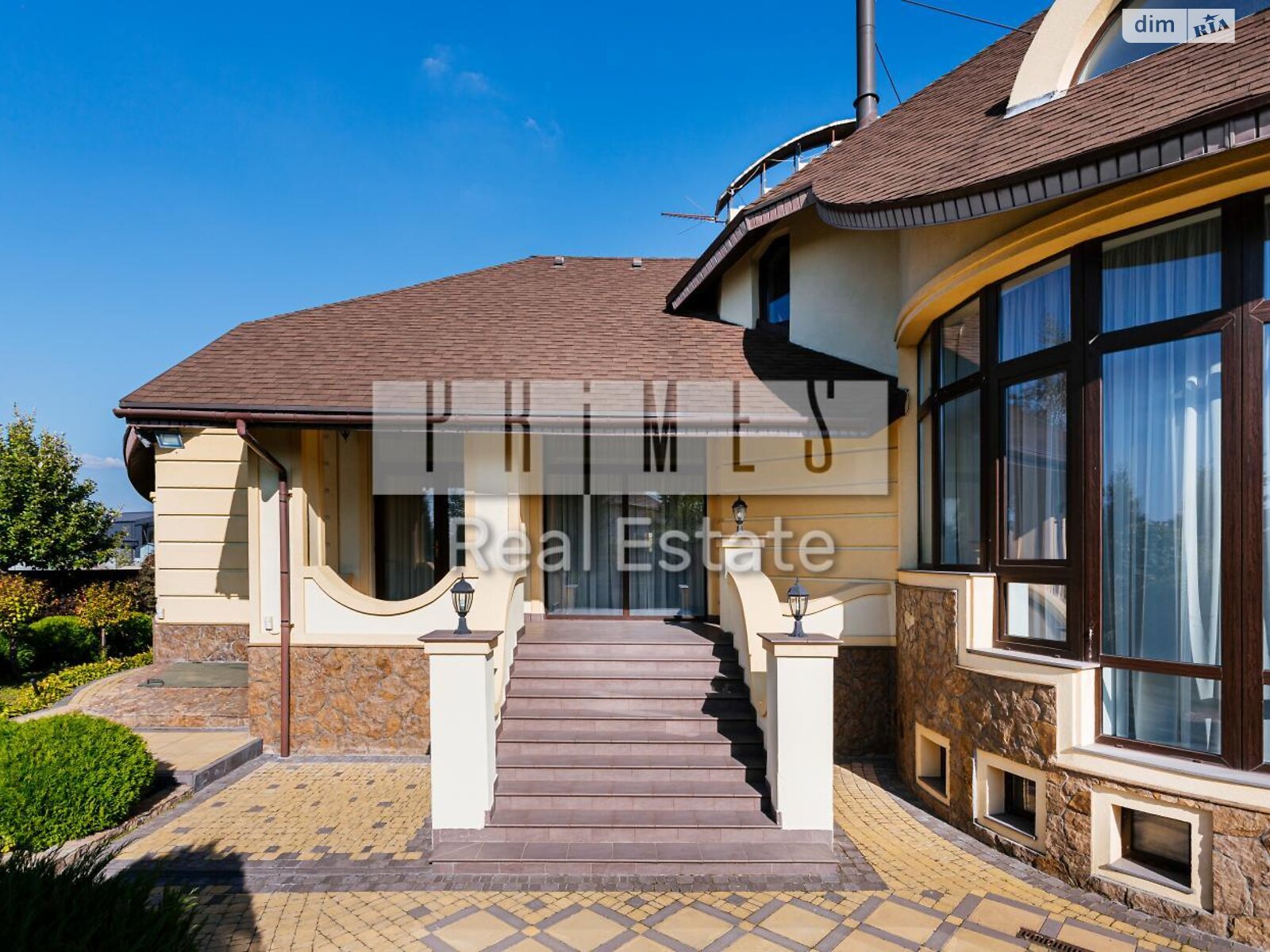 двоповерховий будинок з верандою, 560 кв. м, цегла. Продаж у Києві фото 1 двоповерховий будинок з верандою, 560 кв. м, цегла. Продаж у Києві фото 1