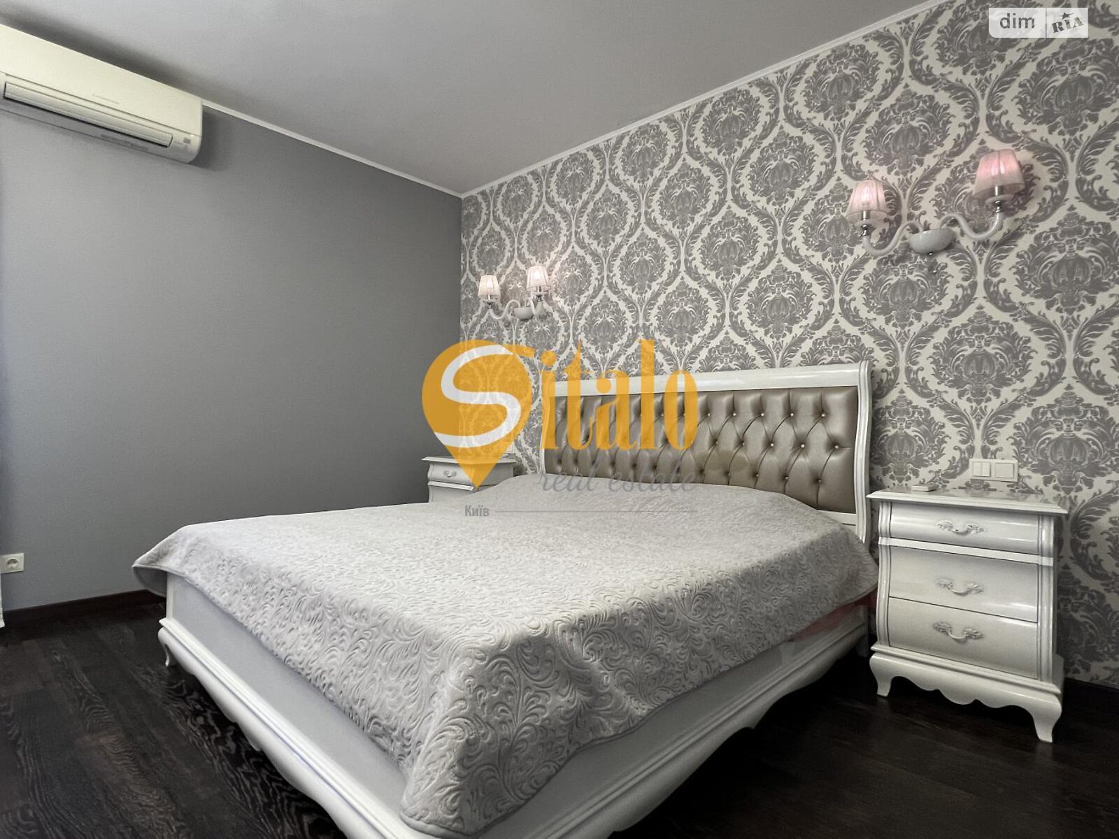 двоповерховий будинок з ремонтом, 235 кв. м, цегла. Продаж в Києві, район Нижні сади фото 1 двоповерховий будинок з ремонтом, 235 кв. м, цегла. Продаж в Києві, район Нижні сади фото 1