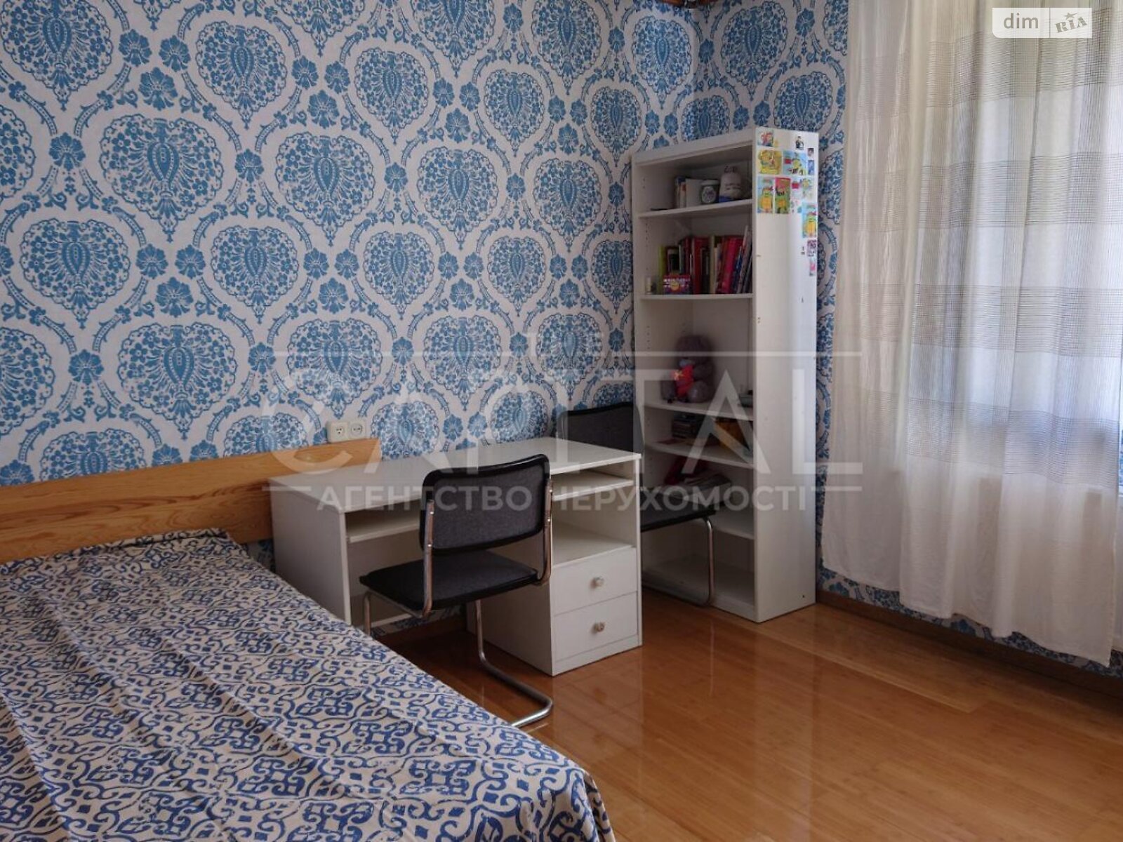 триповерховий будинок з гаражем, 396 кв. м, цегла. Продаж у Києві фото 1 триповерховий будинок з гаражем, 396 кв. м, цегла. Продаж у Києві фото 1