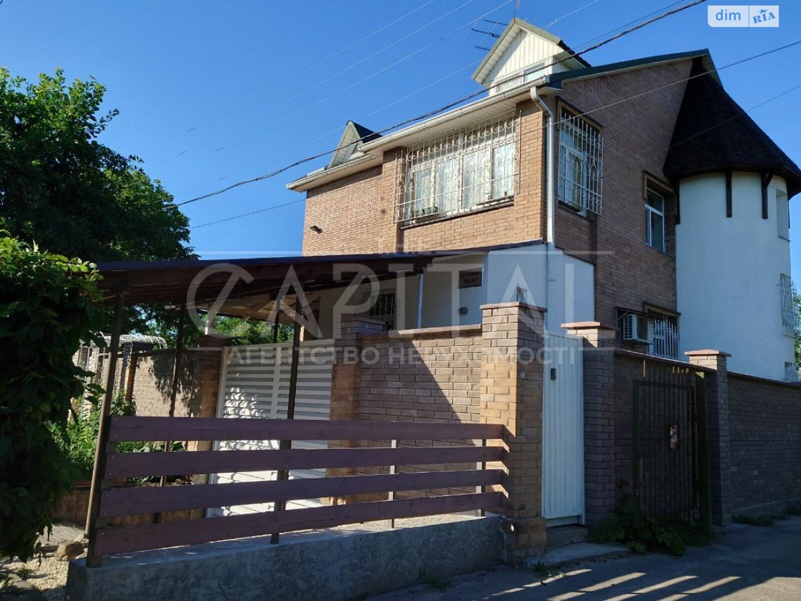 триповерховий будинок з гаражем, 396 кв. м, цегла. Продаж у Києві фото 1 триповерховий будинок з гаражем, 396 кв. м, цегла. Продаж у Києві фото 1
