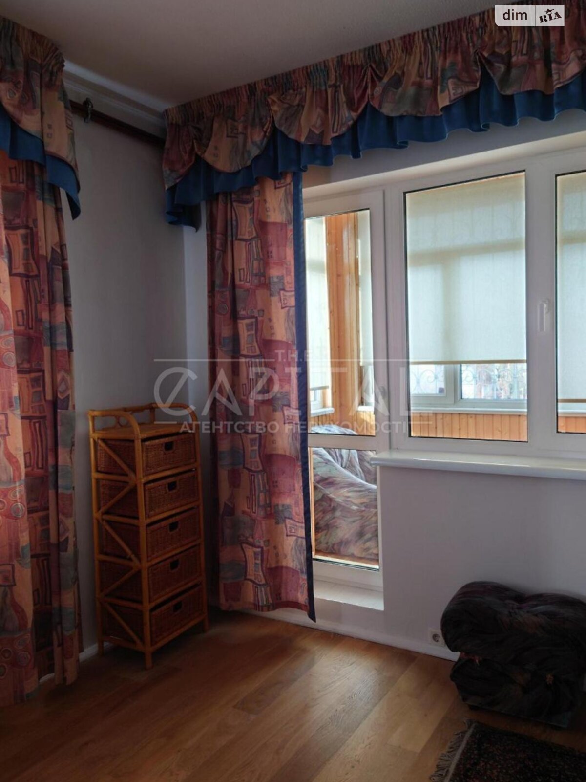 триповерховий будинок з гаражем, 396 кв. м, цегла. Продаж у Києві фото 1 триповерховий будинок з гаражем, 396 кв. м, цегла. Продаж у Києві фото 1