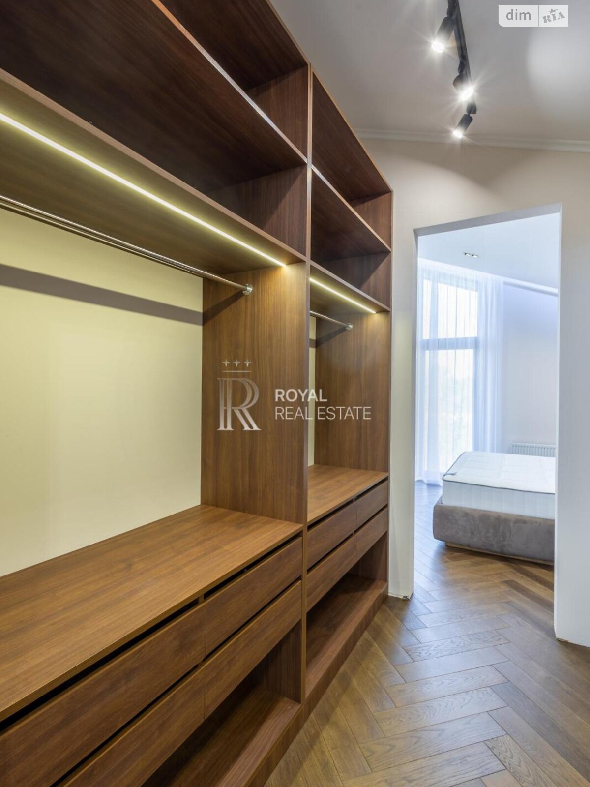 двоповерховий будинок, 210 кв. м, цегла. Продаж у Києві фото 1 двоповерховий будинок, 210 кв. м, цегла. Продаж у Києві фото 1