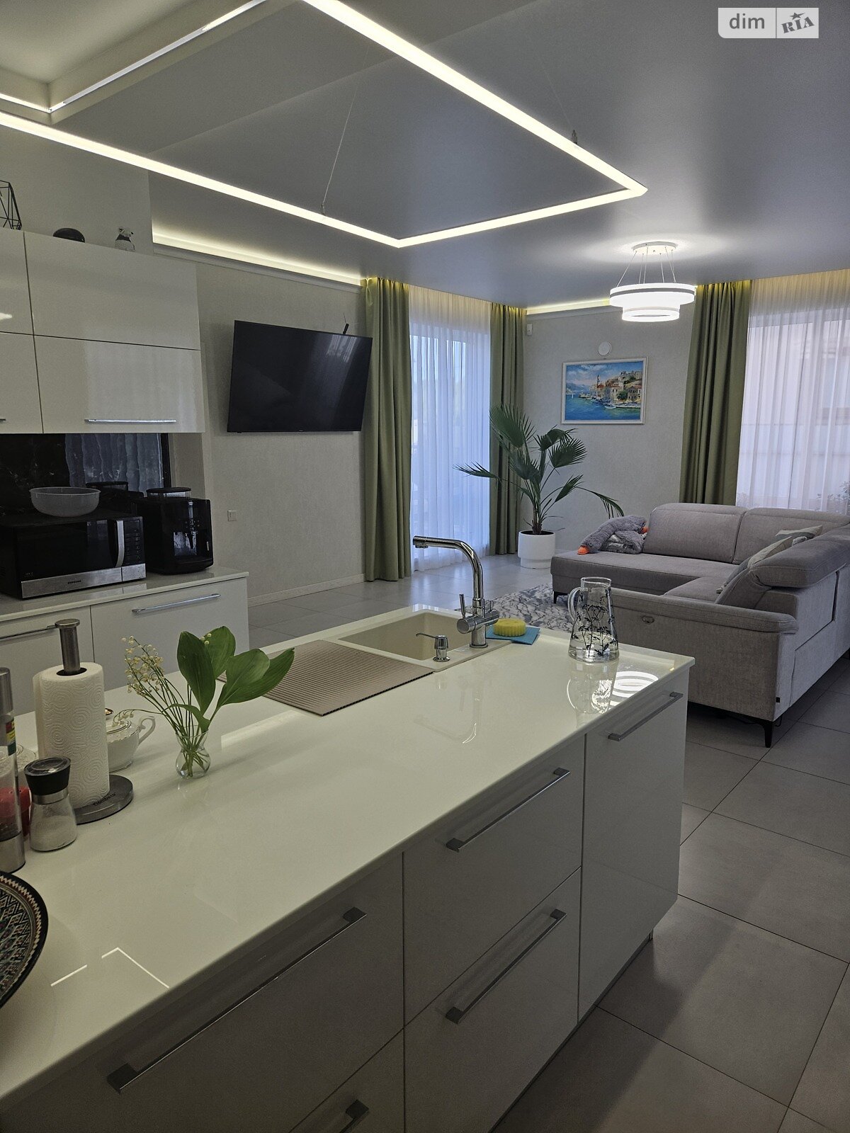 двухэтажный дом с гаражом, 190 кв. м, газобетон. Продажа в Киеве район Село Троещина фото 1 двухэтажный дом с гаражом, 190 кв. м, газобетон. Продажа в Киеве район Село Троещина фото 1