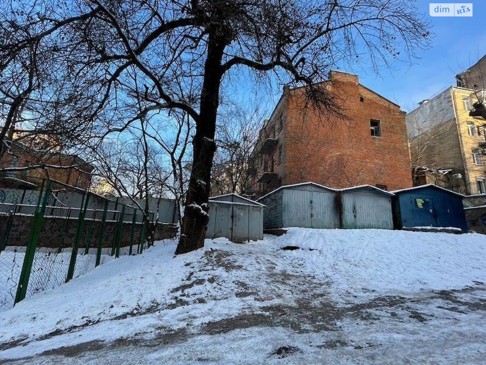 четырехэтажный дом, 1900 кв. м, кирпич. Продажа в Киеве район Шевченковский фото 1