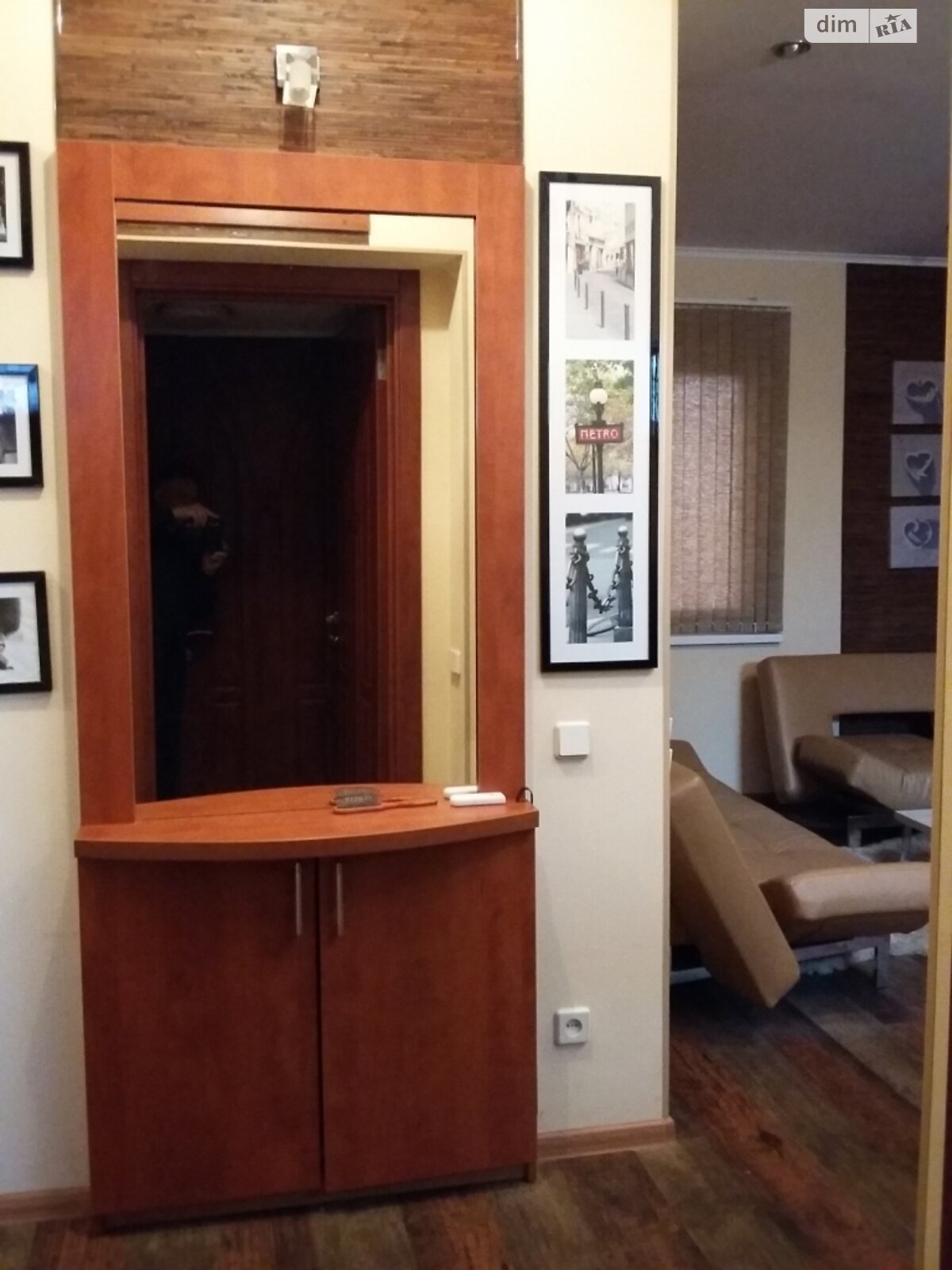 двоповерховий будинок з гаражем, 180 кв. м, метал. Продаж в Києві, район Шевченківський фото 1 двоповерховий будинок з гаражем, 180 кв. м, метал. Продаж в Києві, район Шевченківський фото 1