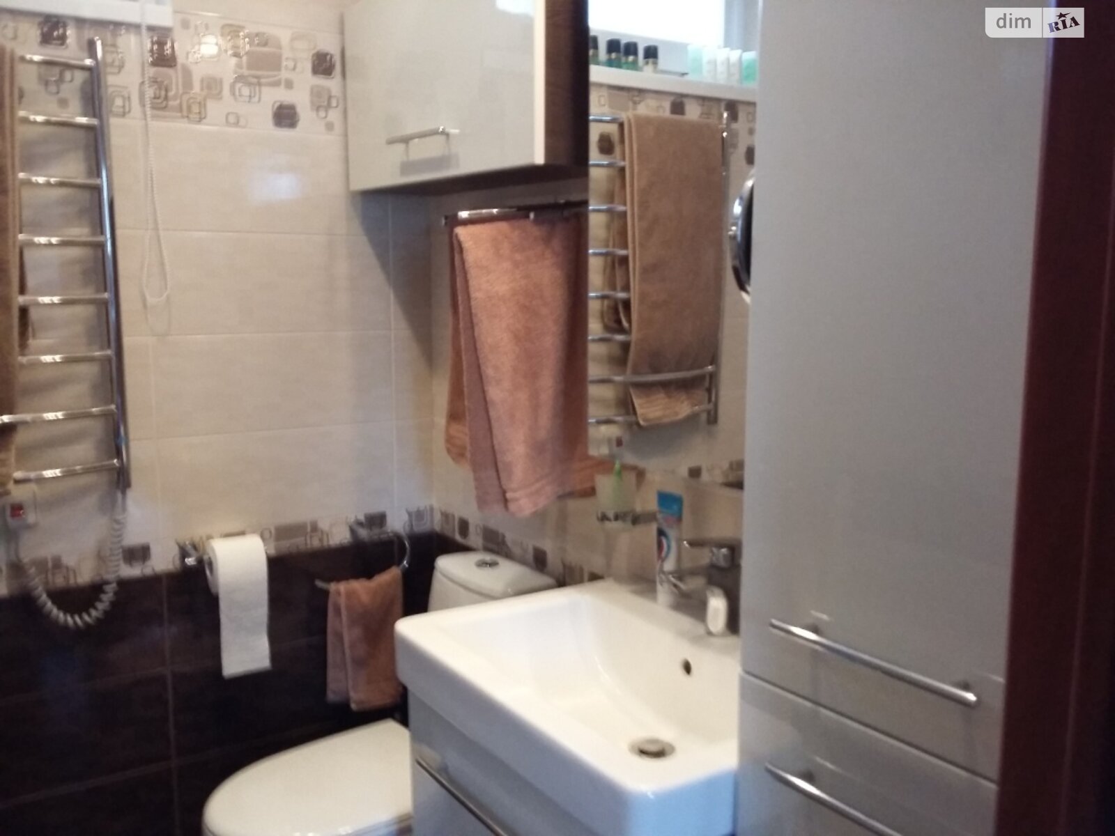двоповерховий будинок з гаражем, 180 кв. м, метал. Продаж в Києві, район Шевченківський фото 1 двоповерховий будинок з гаражем, 180 кв. м, метал. Продаж в Києві, район Шевченківський фото 1