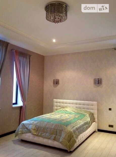 триповерховий будинок з підвалом, 850 кв. м, цегла. Продаж в Києві, район Шевченківський фото 1 триповерховий будинок з підвалом, 850 кв. м, цегла. Продаж в Києві, район Шевченківський фото 1