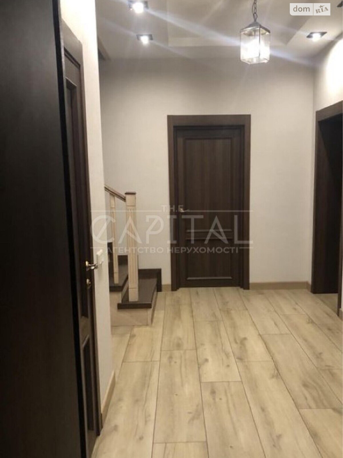 двоповерховий будинок, 200 кв. м, цегла. Продаж в Києві, район Шевченківський фото 1 двоповерховий будинок, 200 кв. м, цегла. Продаж в Києві, район Шевченківський фото 1