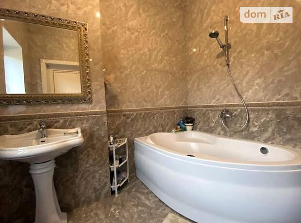 двоповерховий будинок, 375 кв. м, кирпич. Продаж в Києві, район Солом’янський фото 1 двоповерховий будинок, 375 кв. м, кирпич. Продаж в Києві, район Солом’янський фото 1