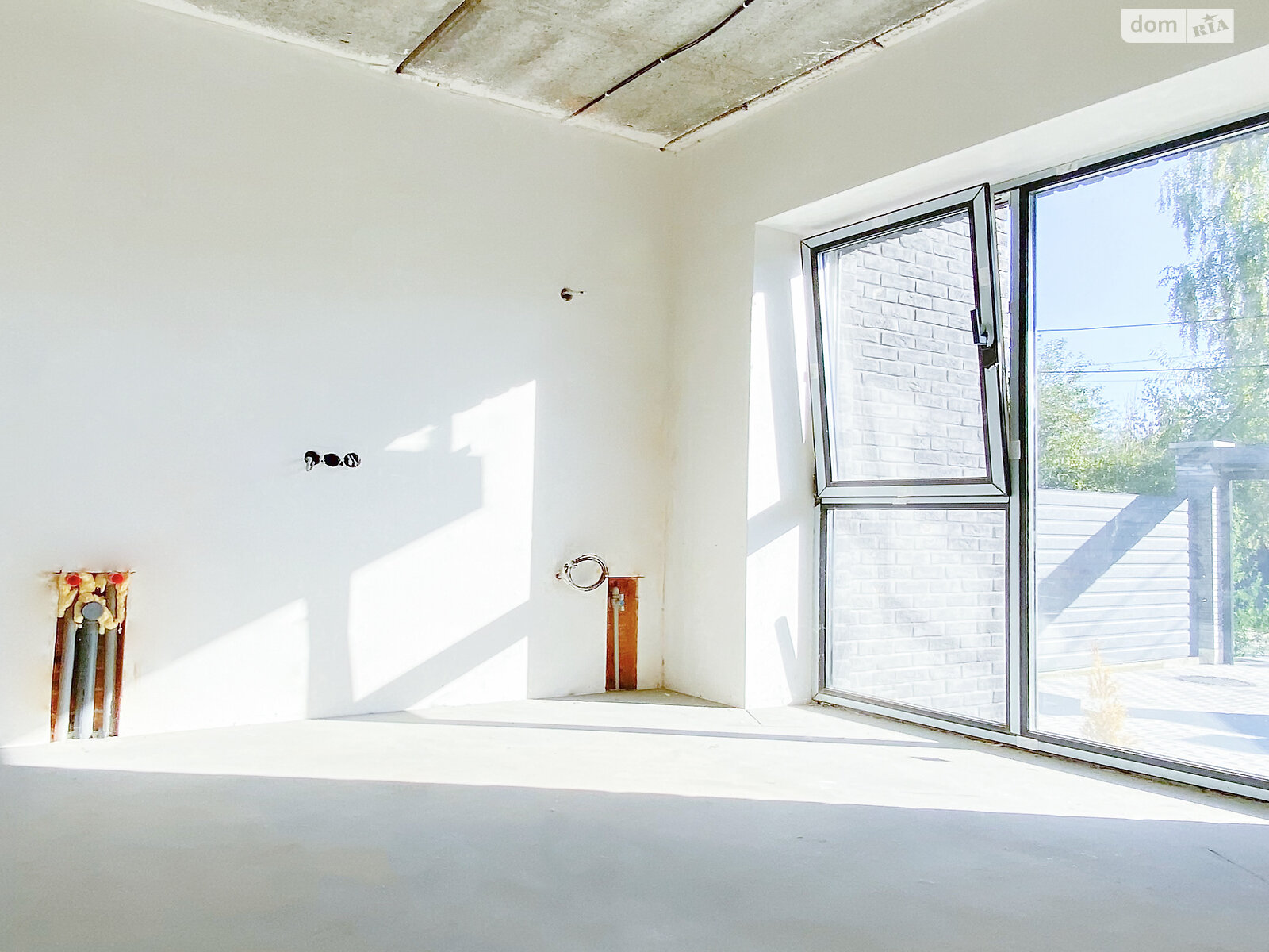 трехэтажный дом, 240.7 кв. м, кирпич. Продажа в Киеве район Соломенский фото 1 трехэтажный дом, 240.7 кв. м, кирпич. Продажа в Киеве район Соломенский фото 1