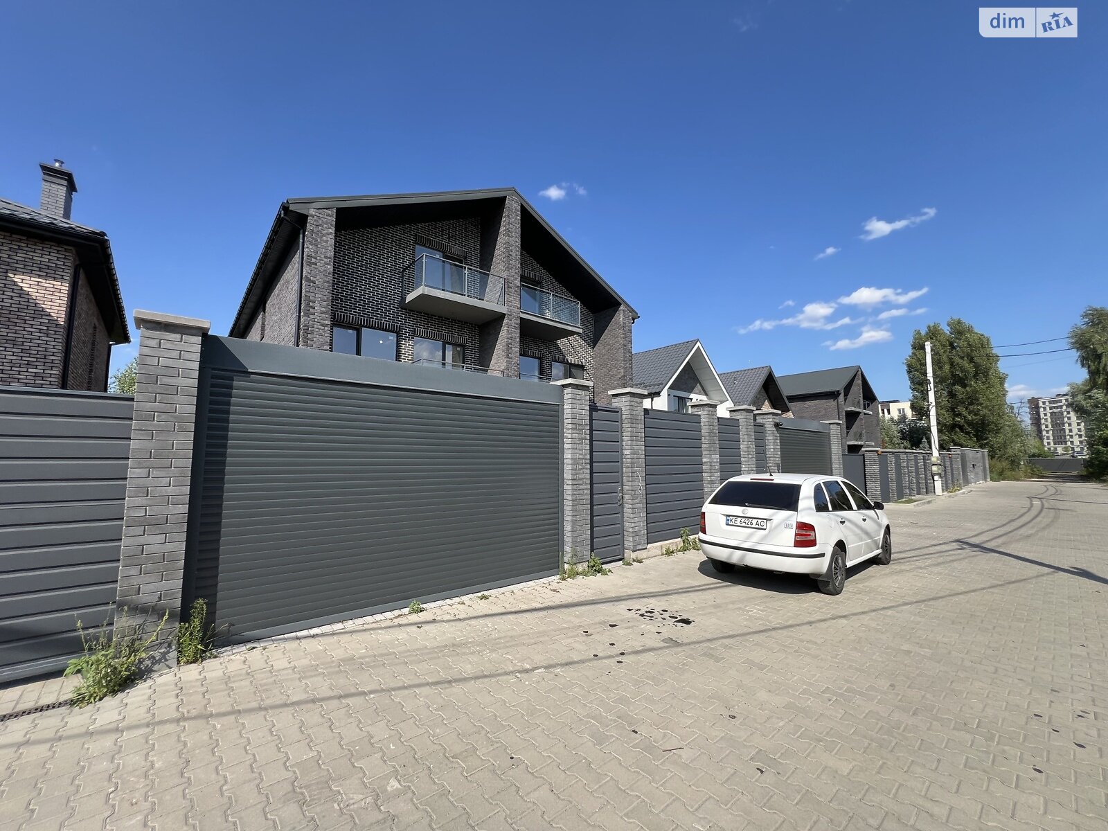 трехэтажный дом, 240.7 кв. м, кирпич. Продажа в Киеве район Соломенский фото 1 трехэтажный дом, 240.7 кв. м, кирпич. Продажа в Киеве район Соломенский фото 1