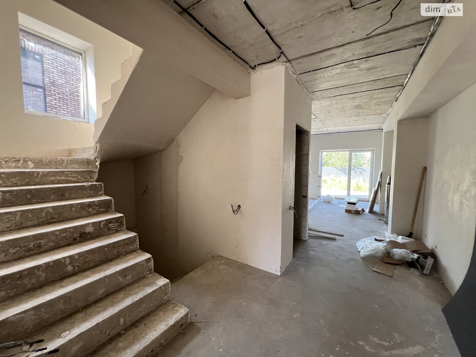 трехэтажный дом, 240.7 кв. м, кирпич. Продажа в Киеве район Соломенский фото 1 трехэтажный дом, 240.7 кв. м, кирпич. Продажа в Киеве район Соломенский фото 1