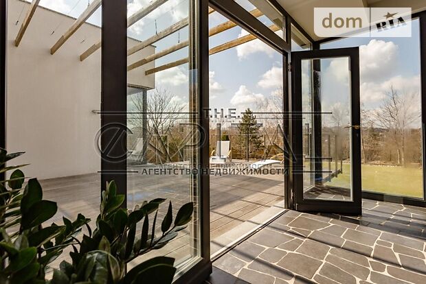 двухэтажный дом с камином, 530 кв. м, кирпич. Продажа в Киеве район Соломенский фото 1 двухэтажный дом с камином, 530 кв. м, кирпич. Продажа в Киеве район Соломенский фото 1