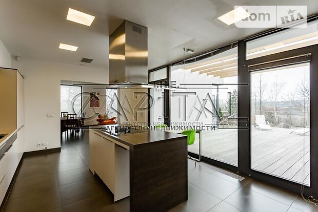 двухэтажный дом с камином, 530 кв. м, кирпич. Продажа в Киеве район Соломенский фото 1 двухэтажный дом с камином, 530 кв. м, кирпич. Продажа в Киеве район Соломенский фото 1