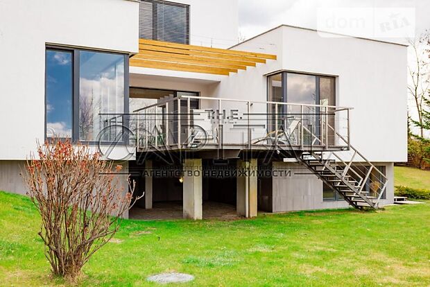 двухэтажный дом с камином, 530 кв. м, кирпич. Продажа в Киеве район Соломенский фото 1