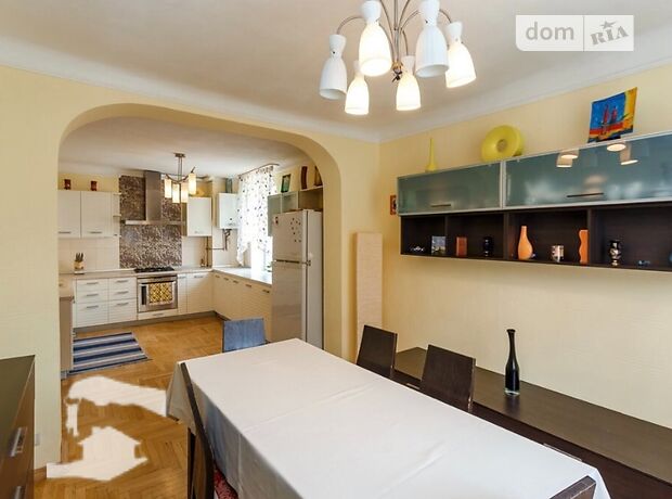 двухэтажный дом, 560 кв. м, кирпич. Продажа в Киеве район Соломенский фото 1 двухэтажный дом, 560 кв. м, кирпич. Продажа в Киеве район Соломенский фото 1