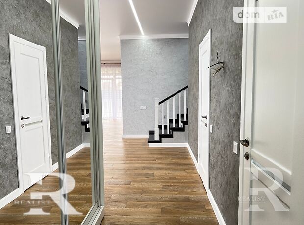двоповерховий будинок з терасою, 255 кв. м, цегла. Продаж в Києві, район Солом’янський фото 1 двоповерховий будинок з терасою, 255 кв. м, цегла. Продаж в Києві, район Солом’янський фото 1