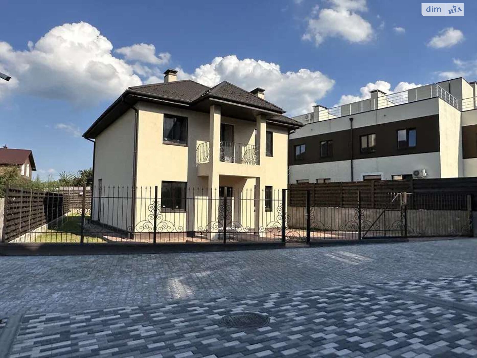 двоповерховий будинок, 150 кв. м, піноблок. Продаж в Києві, район Солом’янський фото 1 двоповерховий будинок, 150 кв. м, піноблок. Продаж в Києві, район Солом’янський фото 1