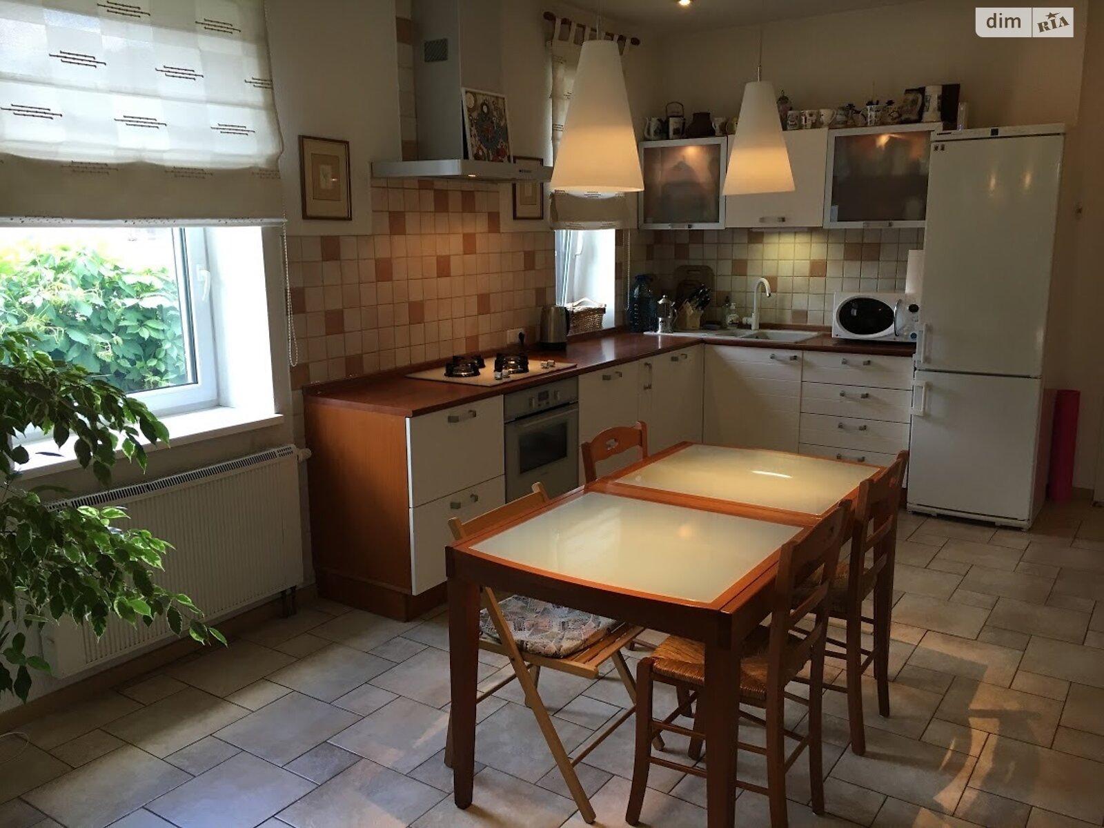 двоповерховий будинок з гаражем, 250 кв. м, цегла. Продаж в Києві, район Солом’янський фото 1 двоповерховий будинок з гаражем, 250 кв. м, цегла. Продаж в Києві, район Солом’янський фото 1