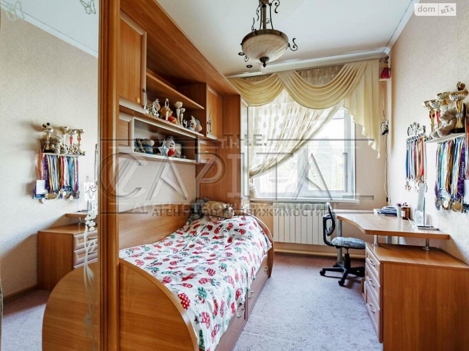 двухэтажный дом, 232 кв. м, кирпич. Продажа в Киеве район Соломенский фото 1