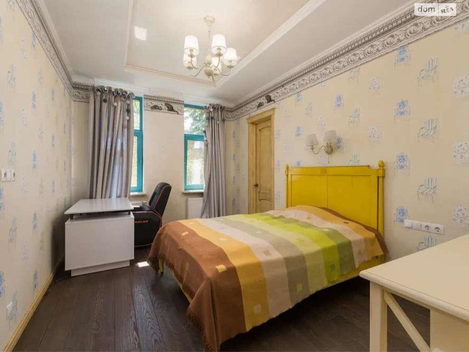 триповерховий будинок, 340 кв. м, кирпич. Продаж в Києві, район Солом’янка фото 1