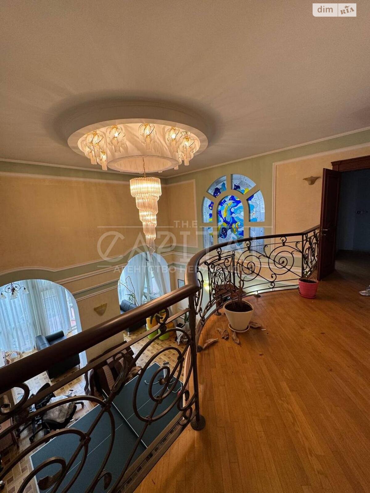 трехэтажный дом с верандой, 600 кв. м, кирпич. Продажа в Киеве район Соломенский фото 1 трехэтажный дом с верандой, 600 кв. м, кирпич. Продажа в Киеве район Соломенский фото 1