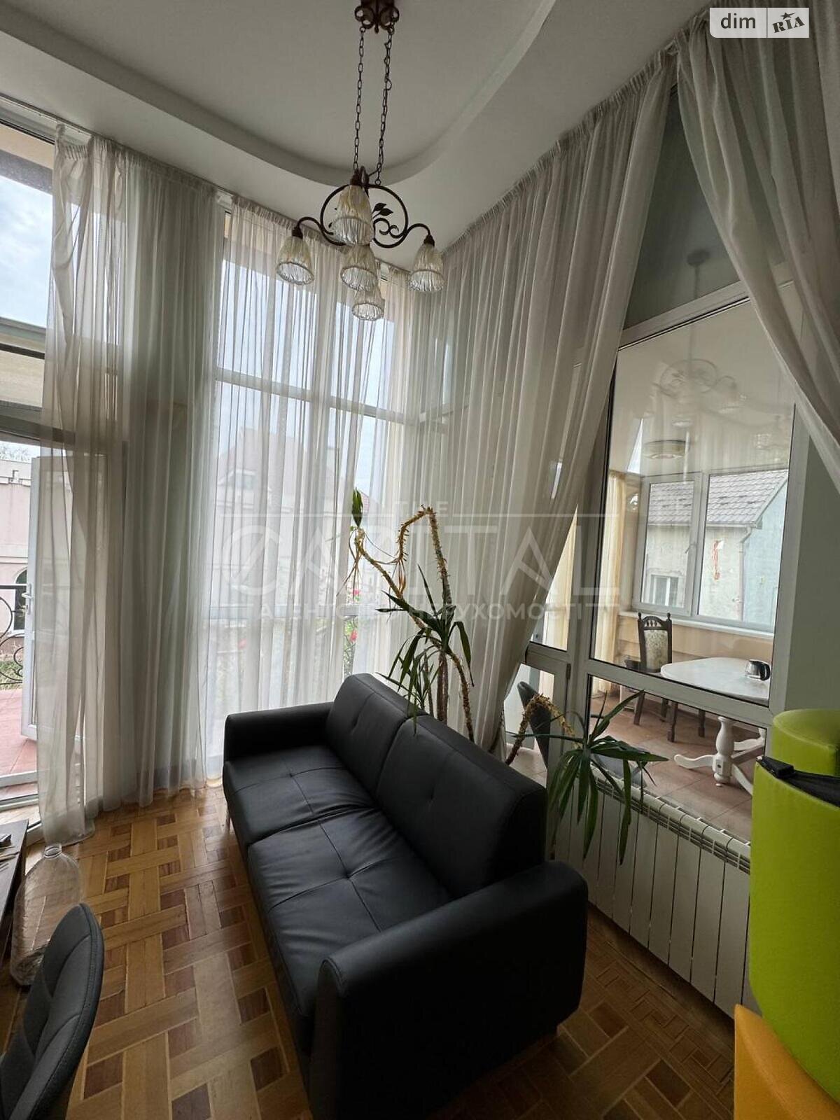 трехэтажный дом с верандой, 600 кв. м, кирпич. Продажа в Киеве район Соломенский фото 1 трехэтажный дом с верандой, 600 кв. м, кирпич. Продажа в Киеве район Соломенский фото 1