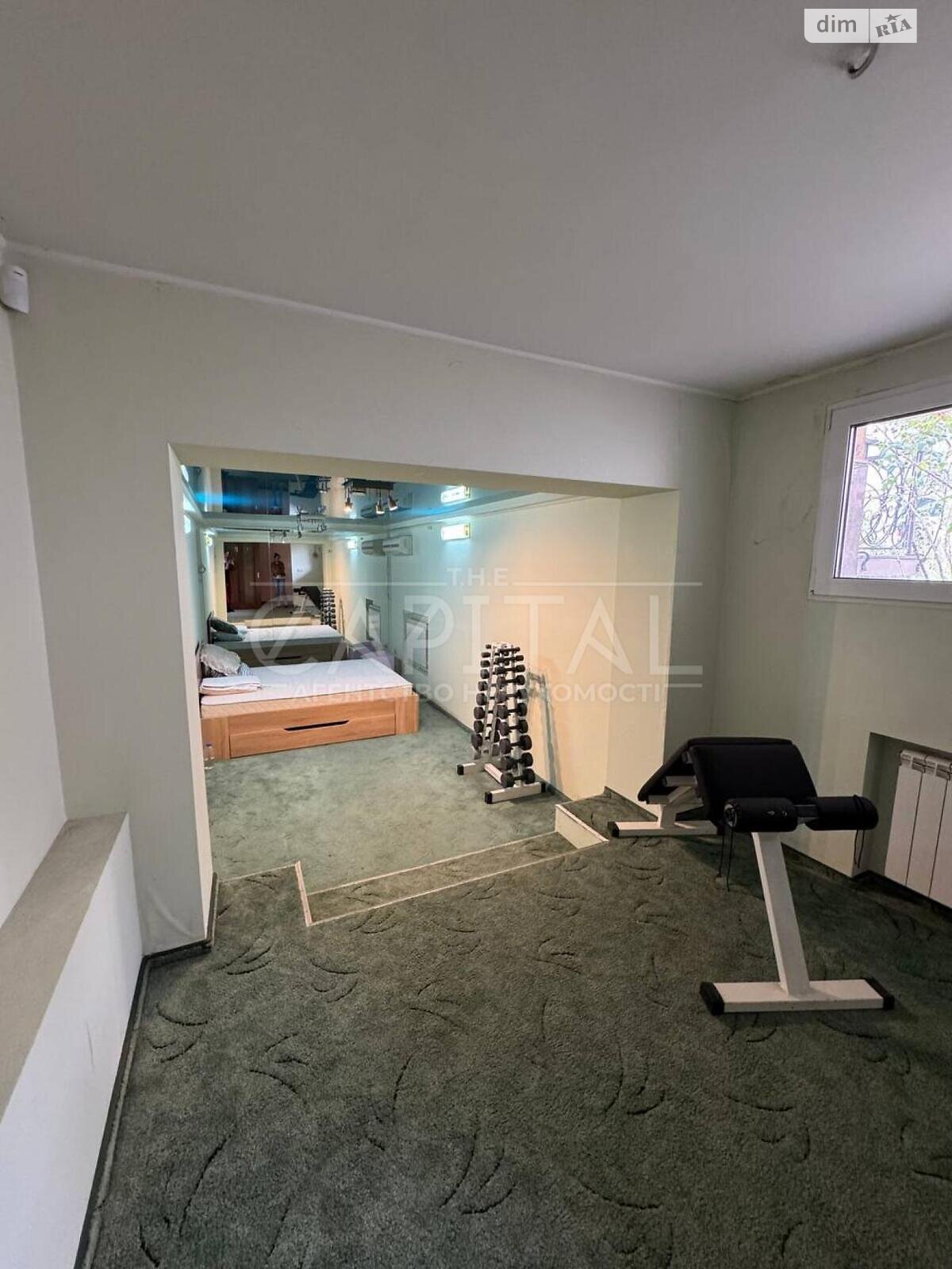 трехэтажный дом с верандой, 600 кв. м, кирпич. Продажа в Киеве район Соломенский фото 1 трехэтажный дом с верандой, 600 кв. м, кирпич. Продажа в Киеве район Соломенский фото 1