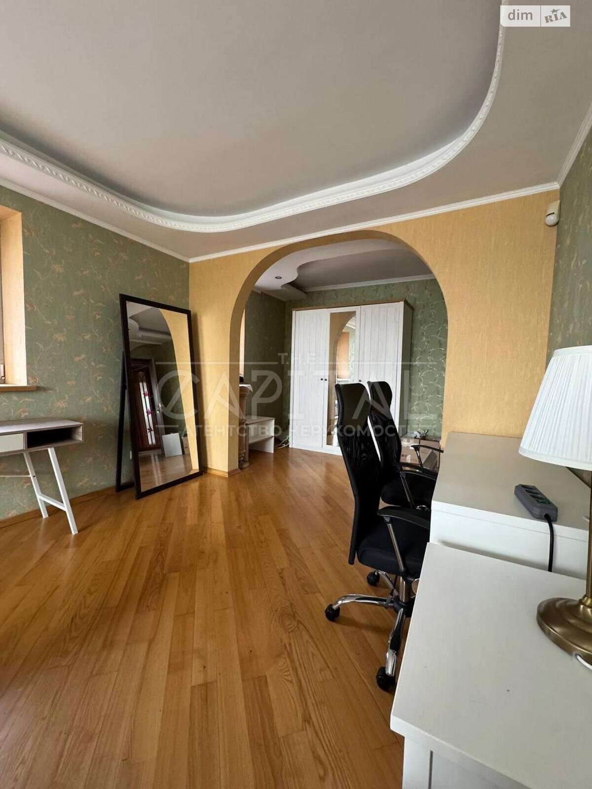 трехэтажный дом с верандой, 600 кв. м, кирпич. Продажа в Киеве район Соломенский фото 1 трехэтажный дом с верандой, 600 кв. м, кирпич. Продажа в Киеве район Соломенский фото 1