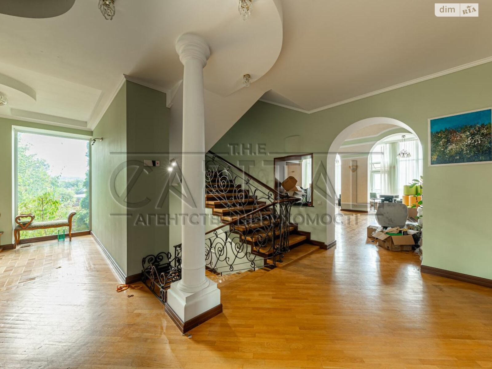 трехэтажный дом с верандой, 600 кв. м, кирпич. Продажа в Киеве район Соломенский фото 1