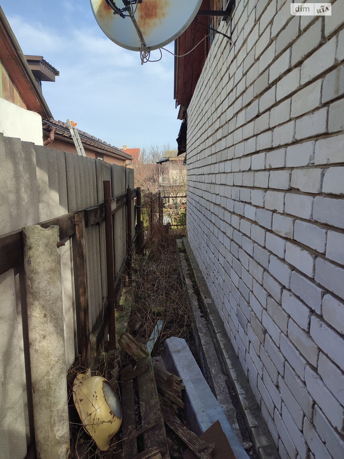 одноповерховий будинок з гаражем, 54.2 кв. м, цегла саманна. Продаж в Києві, район Совки фото 1 одноповерховий будинок з гаражем, 54.2 кв. м, цегла саманна. Продаж в Києві, район Совки фото 1