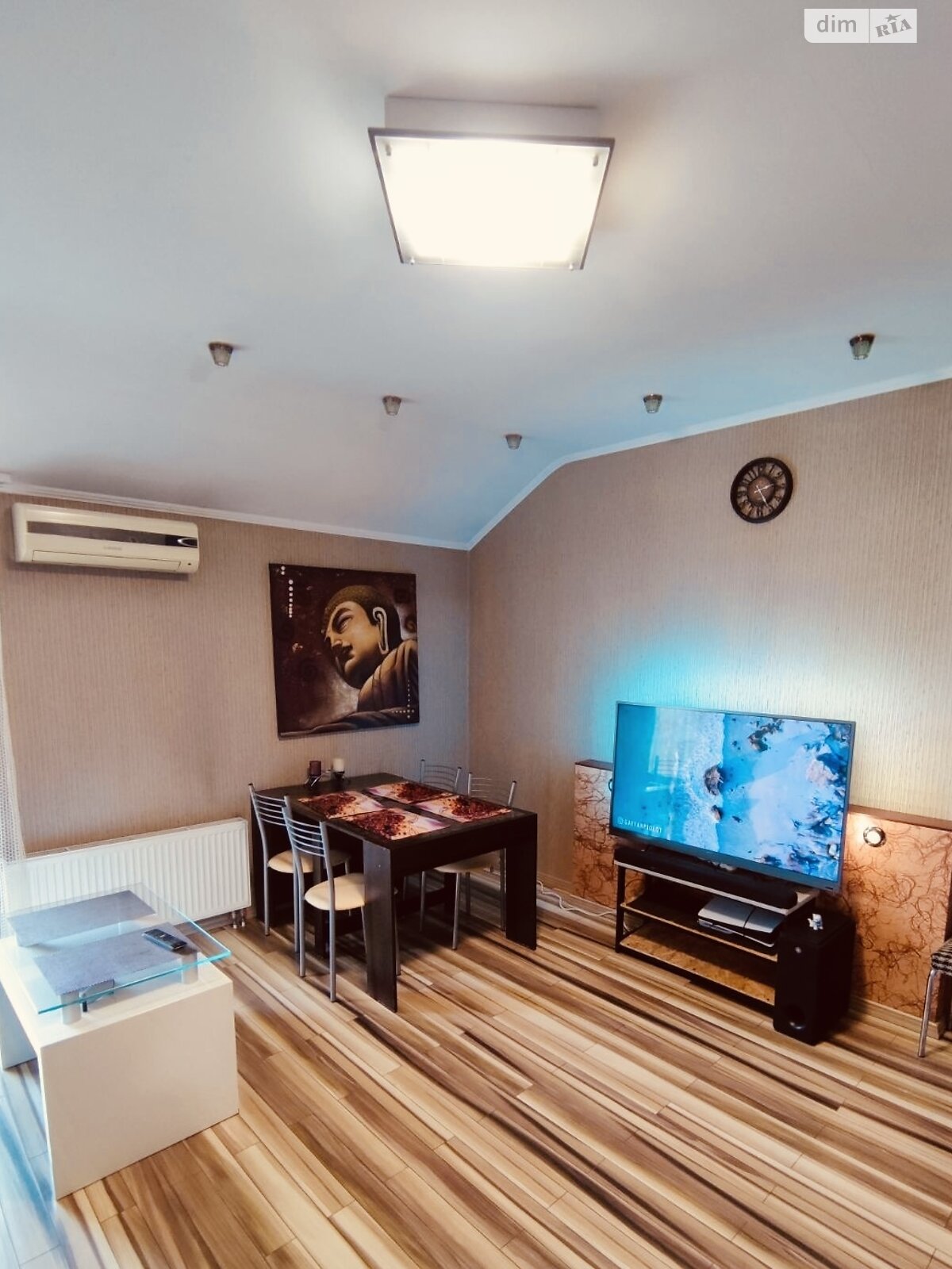 двоповерховий будинок, 230.9 кв. м, ракушняк. Продаж в Києві, район Совки фото 1 двоповерховий будинок, 230.9 кв. м, ракушняк. Продаж в Києві, район Совки фото 1